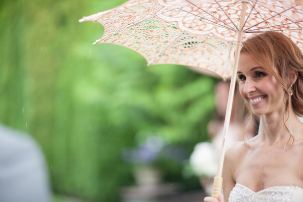 peach and cream rustic winery wedding in Naramata, BC with photos by Whitney Lane Photography | via junebugweddings.com