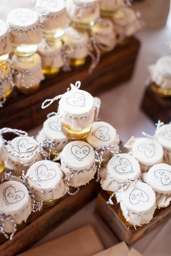 peach and cream rustic winery wedding in Naramata, BC with photos by Whitney Lane Photography | via junebugweddings.com