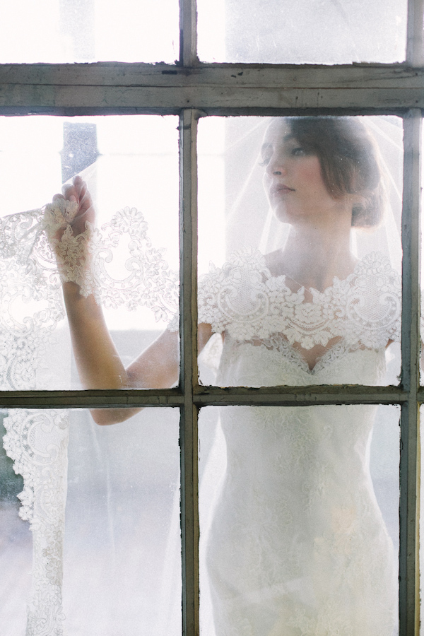 exclusive sneak peak at the spring 2015 bridal collection from wedding dress designer Sareh Nouri | junebugweddings.com