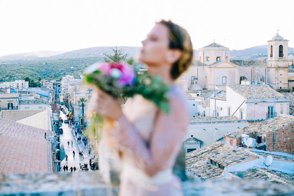 elopement inspiration photo shoot in Sicily, Italy with photography by Stefano Santucci | via junebugweddings.com