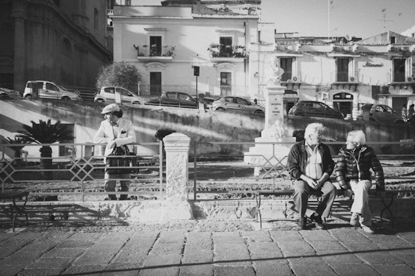 elopement inspiration photo shoot in Sicily, Italy with photography by Stefano Santucci | via junebugweddings.com