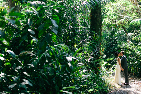 exotic destination wedding in Costa Rica, photo by A Brit & A Blonde | via junebugweddings.com