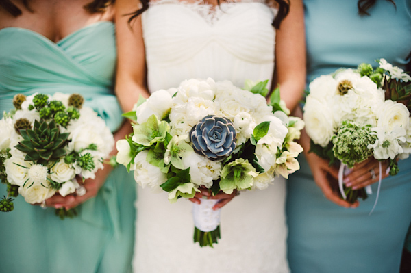 mint and cream wedding at The Estate in Atlanta, Georgia, photo by Scobey Photography | via junebugweddings.com