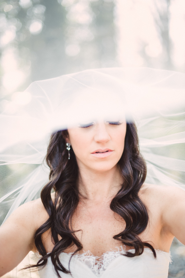 mint and cream wedding at The Estate in Atlanta, Georgia, photo by Scobey Photography | via junebugweddings.com