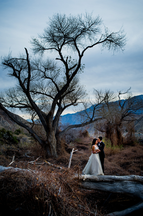 intimate romantic wedding and surprise dance party reception, photo by davina + daniel | via junebugweddings.com