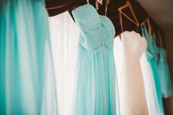 romantic wedding at Bridges Restaurant in Vancouver, BC, photo by Dallas Kolotylo Photography | via junebugweddings.com