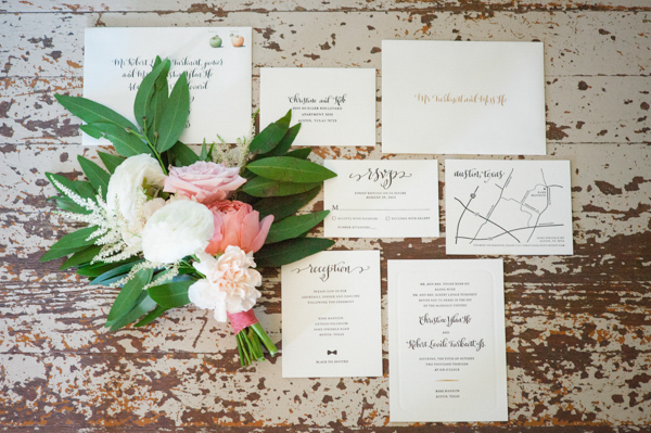 romantic and lush pink wedding, photo by matthew moore photography | via junebugweddings.com