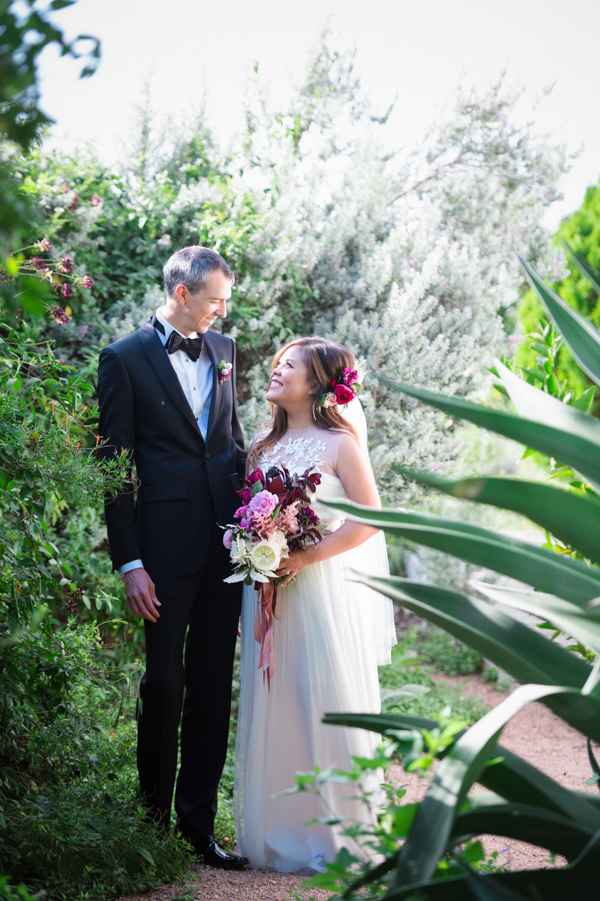 romantic and lush pink wedding, photo by matthew moore photography | via junebugweddings.com