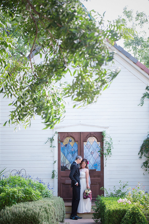 romantic and lush pink wedding, photo by matthew moore photography | via junebugweddings.com