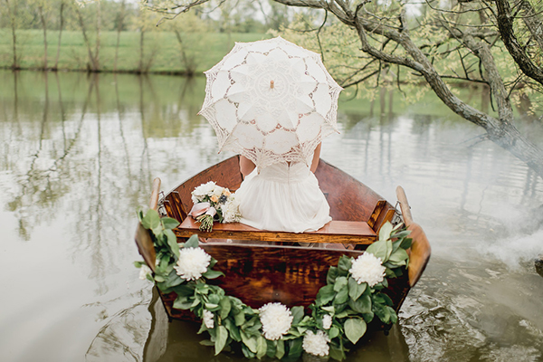 darling countryside wedding inspiration photo shoot, photo by L Hewitt Photography | via junebugweddings.com