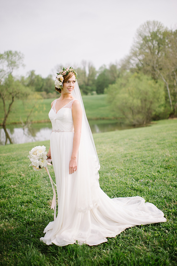 darling countryside wedding inspiration photo shoot, photo by L Hewitt Photography | via junebugweddings.com