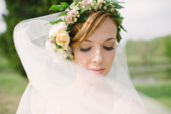 darling countryside wedding inspiration photo shoot, photo by L Hewitt Photography | via junebugweddings.com