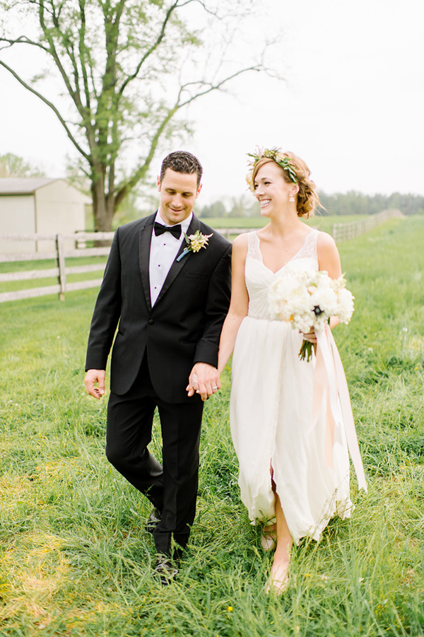 darling countryside wedding inspiration photo shoot, photo by L Hewitt Photography | via junebugweddings.com