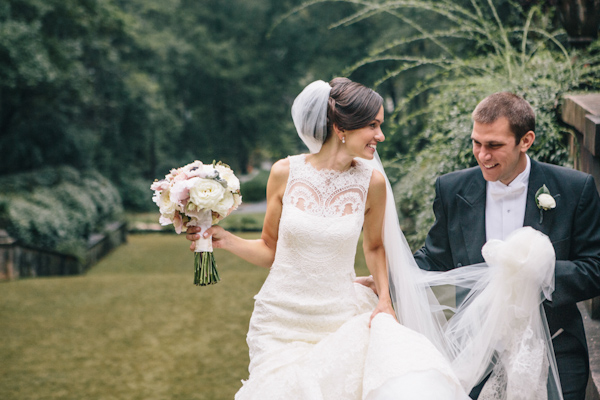 classic southern wedding in Atlanta, photo by Vue Photography | via junebugweddings.com (13)