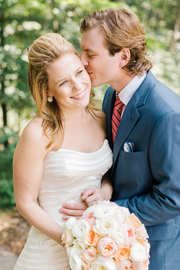 coral and navy nautical wedding on Lake Michigan, photo by Harrison Studio | via junebugweddings.com