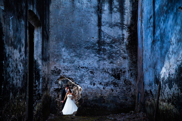 destination wedding at the Hacienda Uayamon in Campeche, Mexico, photo by Aaron Morris of Chrisman Studios | via junebugweddings.com