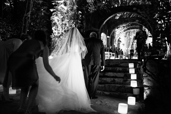 destination wedding at the Hacienda Uayamon in Campeche, Mexico, photo by Aaron Morris of Chrisman Studios | via junebugweddings.com