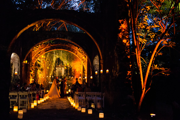 destination wedding at the Hacienda Uayamon in Campeche, Mexico, photo by Aaron Morris of Chrisman Studios | via junebugweddings.com