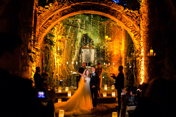 destination wedding at the Hacienda Uayamon in Campeche, Mexico, photo by Aaron Morris of Chrisman Studios | via junebugweddings.com