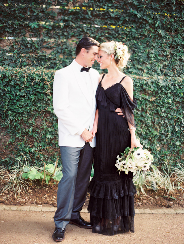 organic black & white wedding inspiration photo shoot, photo by Taylor Lord Photography | via junebugweddings.com