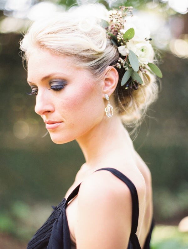 organic black & white wedding inspiration photo shoot, photo by Taylor Lord Photography | via junebugweddings.com