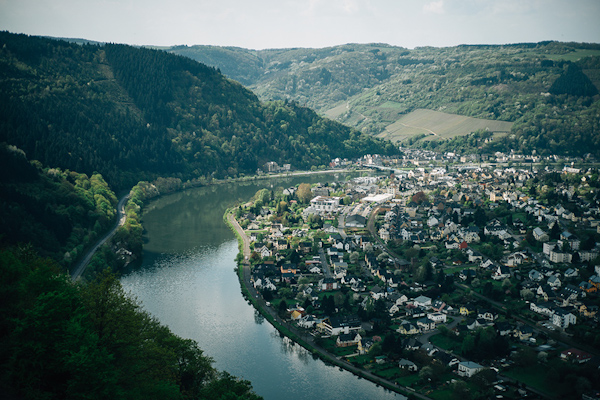 quaint destination wedding in Germany, photo by Nordica Photography | via junebugweddings.com