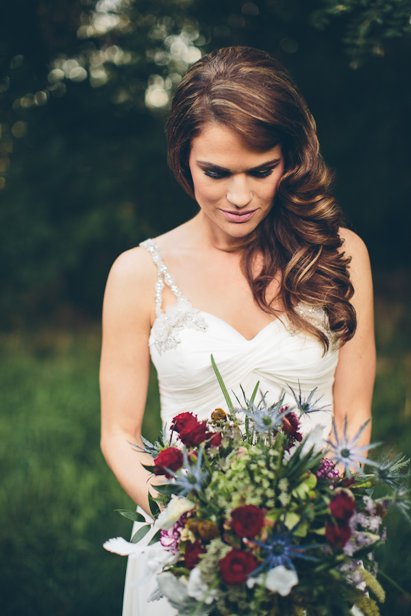 romantic old hollywood inspired bridal style, photo by Geoff Johnson | via junebugweddings.com