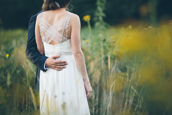 romantic old hollywood inspired bridal style, photo by Geoff Johnson | via junebugweddings.com