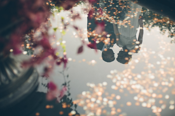 romantic old hollywood inspired bridal style, photo by Geoff Johnson | via junebugweddings.com