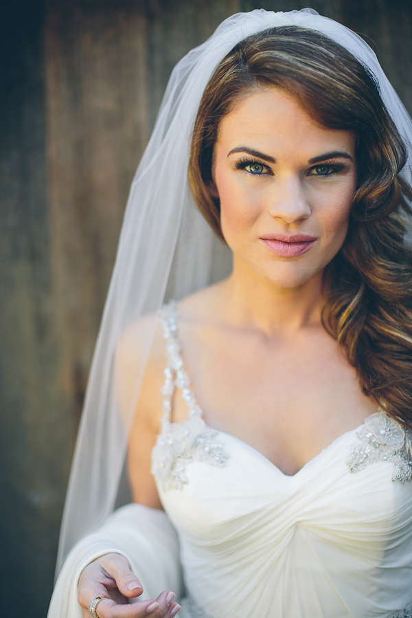 romantic old hollywood inspired bridal style, photo by Geoff Johnson | via junebugweddings.com