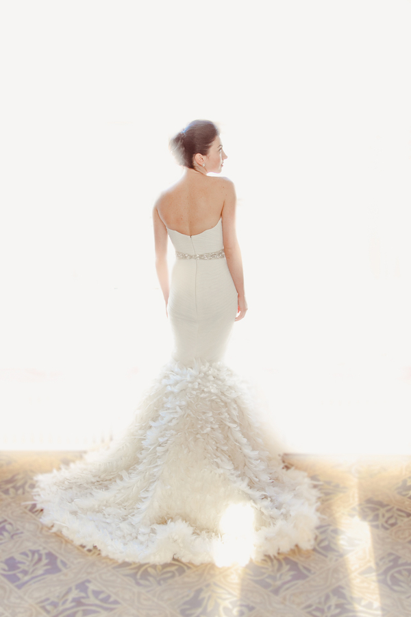 Glamorous and Ethereal Bridal Style Junebug Weddings