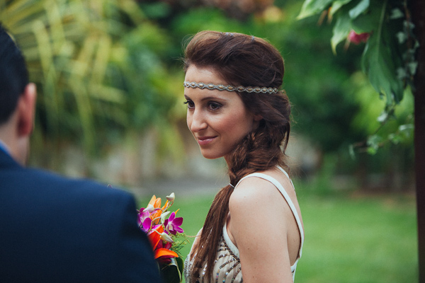 tropical elopement in Costa Rica, photo by Costa Vida Photography | via junebugweddings.com