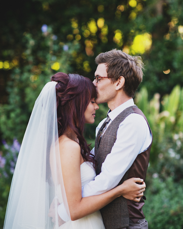 garden wedding couple portrait, photo by Erik Clausen | via junebugweddings.com