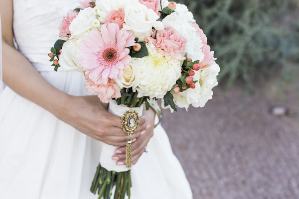 rustic bridal bouquet, photo by Rachel Solomon | via junebugweddings.com