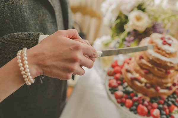 destination wedding in Ireland, photo by Savo Photography | via junebugweddings.com