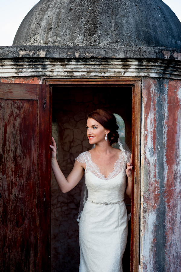 destination wedding in La Antigua, Guatemala with photos by davina + daniel | via junebugweddings.com (85)