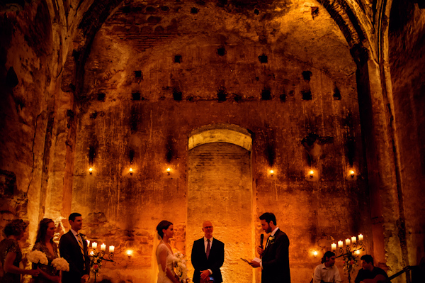 destination wedding in La Antigua, Guatemala with photos by davina + daniel | via junebugweddings.com (70)