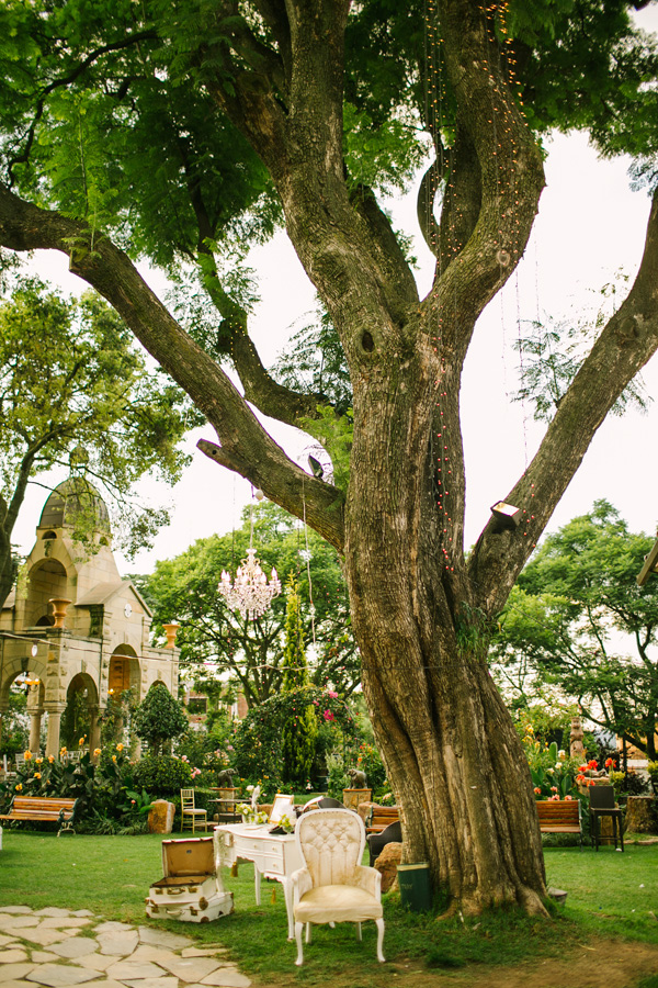 gold and cream wedding in Johannesburg, South Africa, photo by Adam Alex | via junebugweddings.com