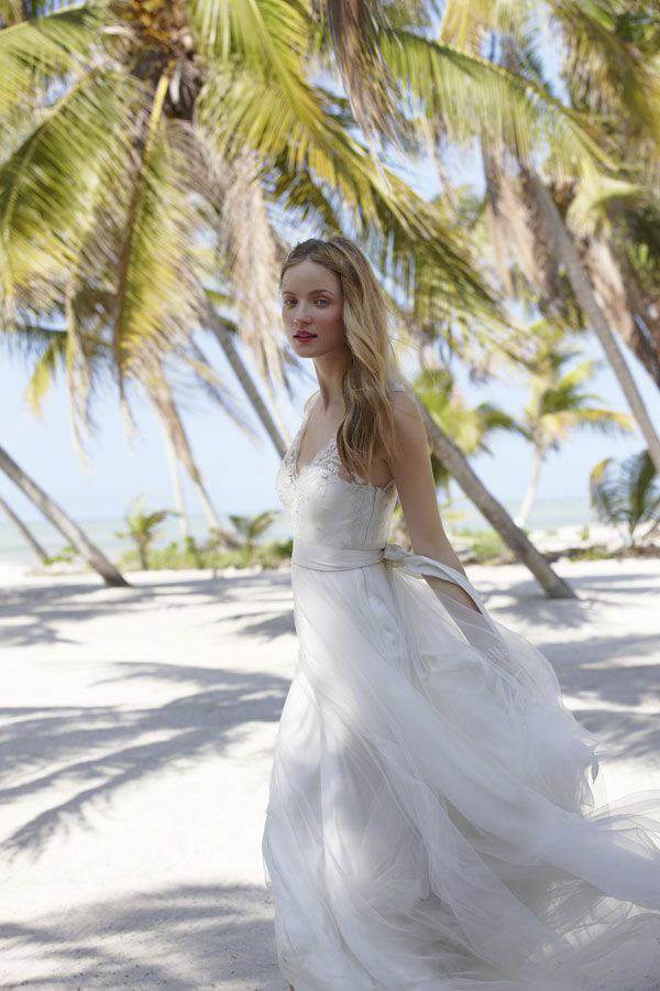  how to get the perfect bohemian bride look with BHLDN | via junebugweddings.com