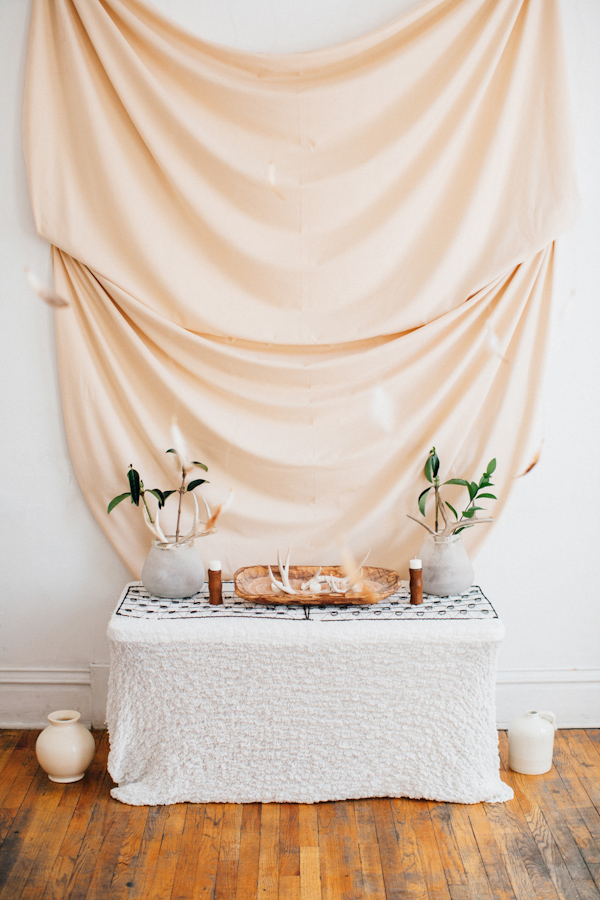 modern and eclectic wedding inspiration photo shoot from Loren and Chris Photography | via junebugweddings.com (7)