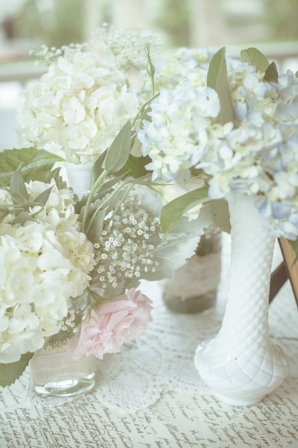 wedding flowers, photo by Still55 Photography | via junebugweddings.com