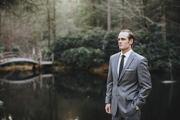 rustic wedding at The Old Edwards Inn, photo by Jonathan Connolly Photography | via junebugweddings.com (29)