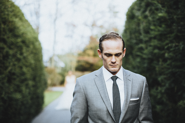 rustic wedding at The Old Edwards Inn, photo by Jonathan Connolly Photography | via junebugweddings.com (26)