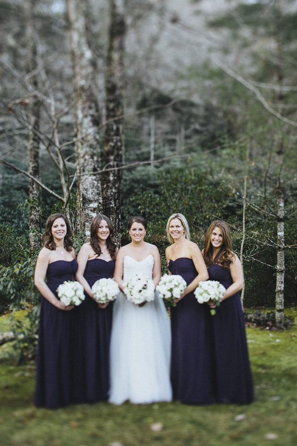 rustic wedding at The Old Edwards Inn, photo by Jonathan Connolly Photography | via junebugweddings.com (18)