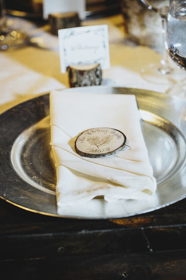 rustic wedding at The Old Edwards Inn, photo by Jonathan Connolly Photography | via junebugweddings.com (9)