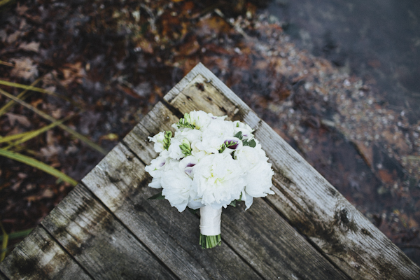 rustic wedding at The Old Edwards Inn, photo by Jonathan Connolly Photography | via junebugweddings.com (35)