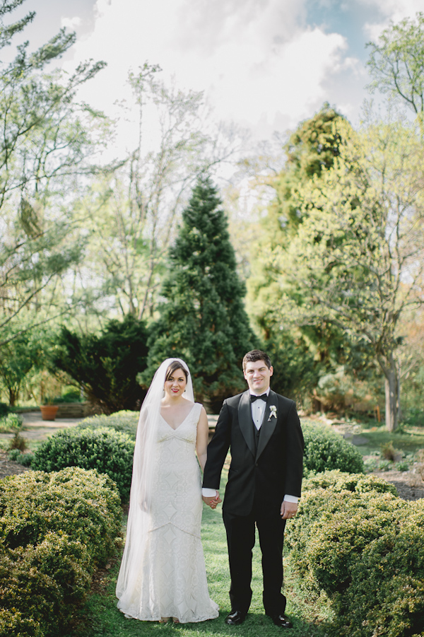 secret garden wedding in Baltimore, photo by L Hewitt Photography | via junebugweddings.com