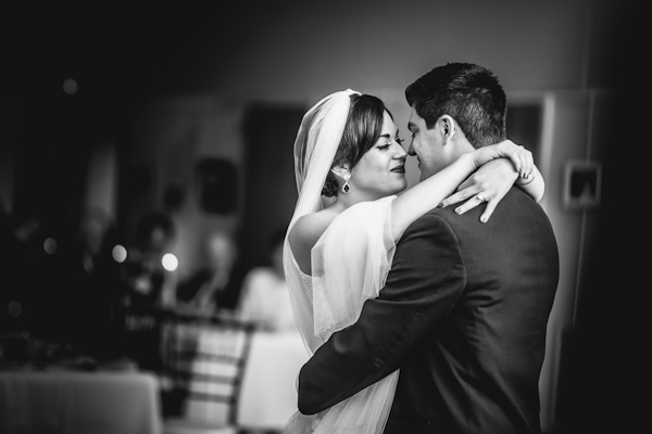 secret garden wedding in Baltimore, photo by L Hewitt Photography | via junebugweddings.com