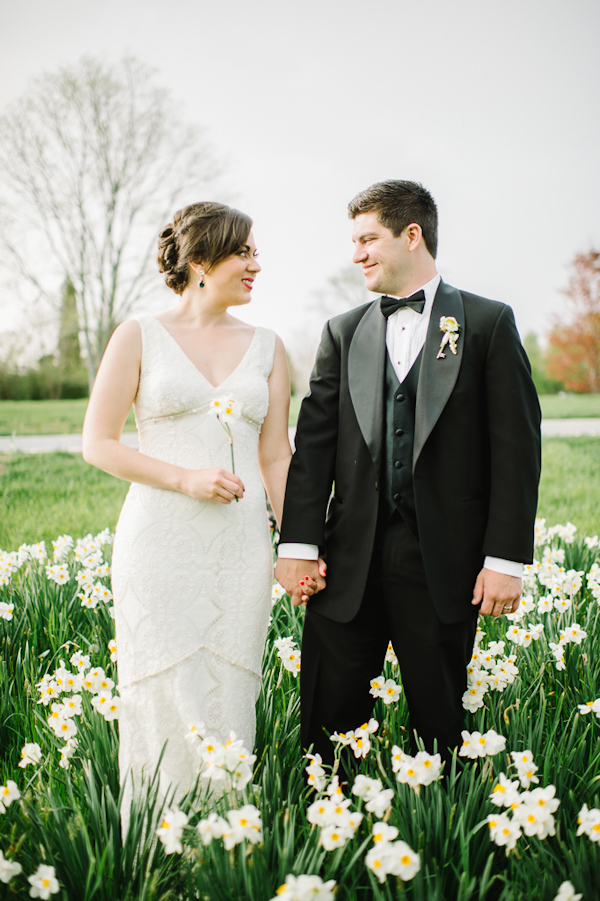 secret garden wedding in Baltimore, photo by L Hewitt Photography | via junebugweddings.com