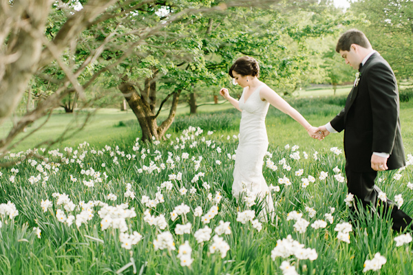 secret garden wedding in Baltimore, photo by L Hewitt Photography | via junebugweddings.com